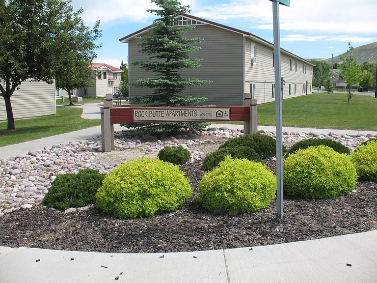 Rock Butte Apartments — Photo 2