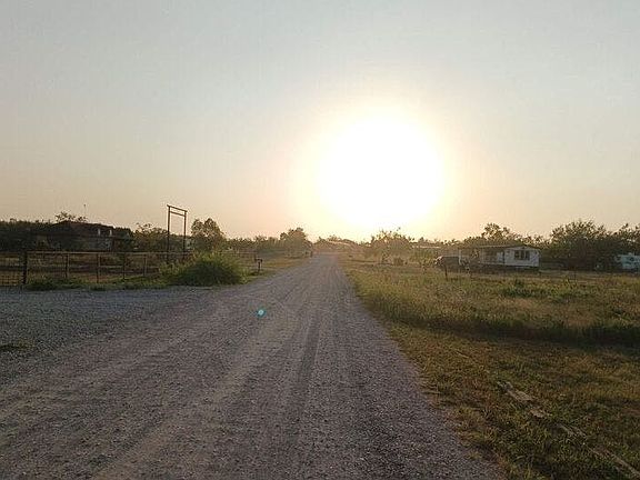 4th image of 7044 Deer Run