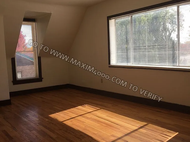 742 Grand Avenue — Photo 4