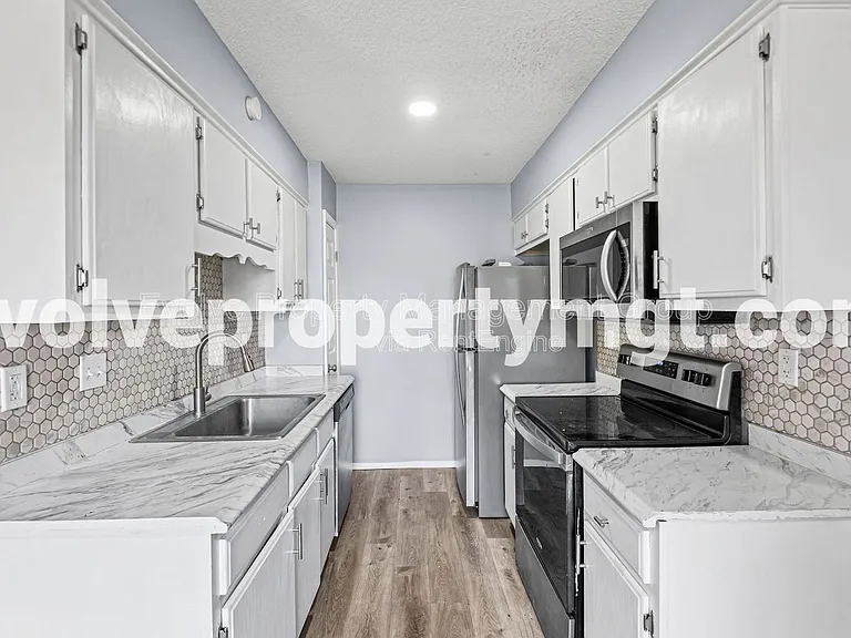5806 Ashridge Pl — Photo 12