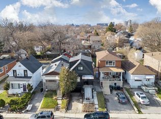 54 Woodrow Blvd #6, Scarborough, ON M1N 5S2