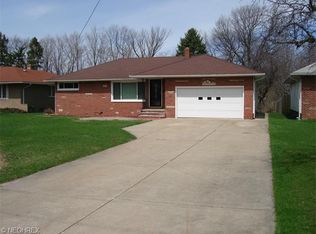 10418 Biddulph Rd, Brooklyn, OH 44144