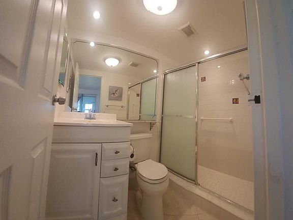 5th image of 342 Tuscany Ln #G
