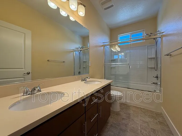 18517 Admiral Way — Photo 36