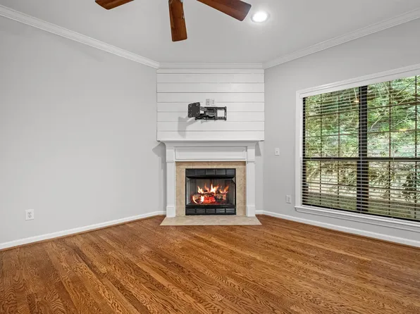 316 Amber Ln, Hoover, AL 35226