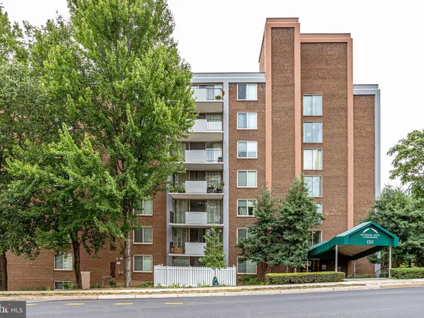 1515 S Arlington Ridge Rd Unit 403, Arlington, VA 22202