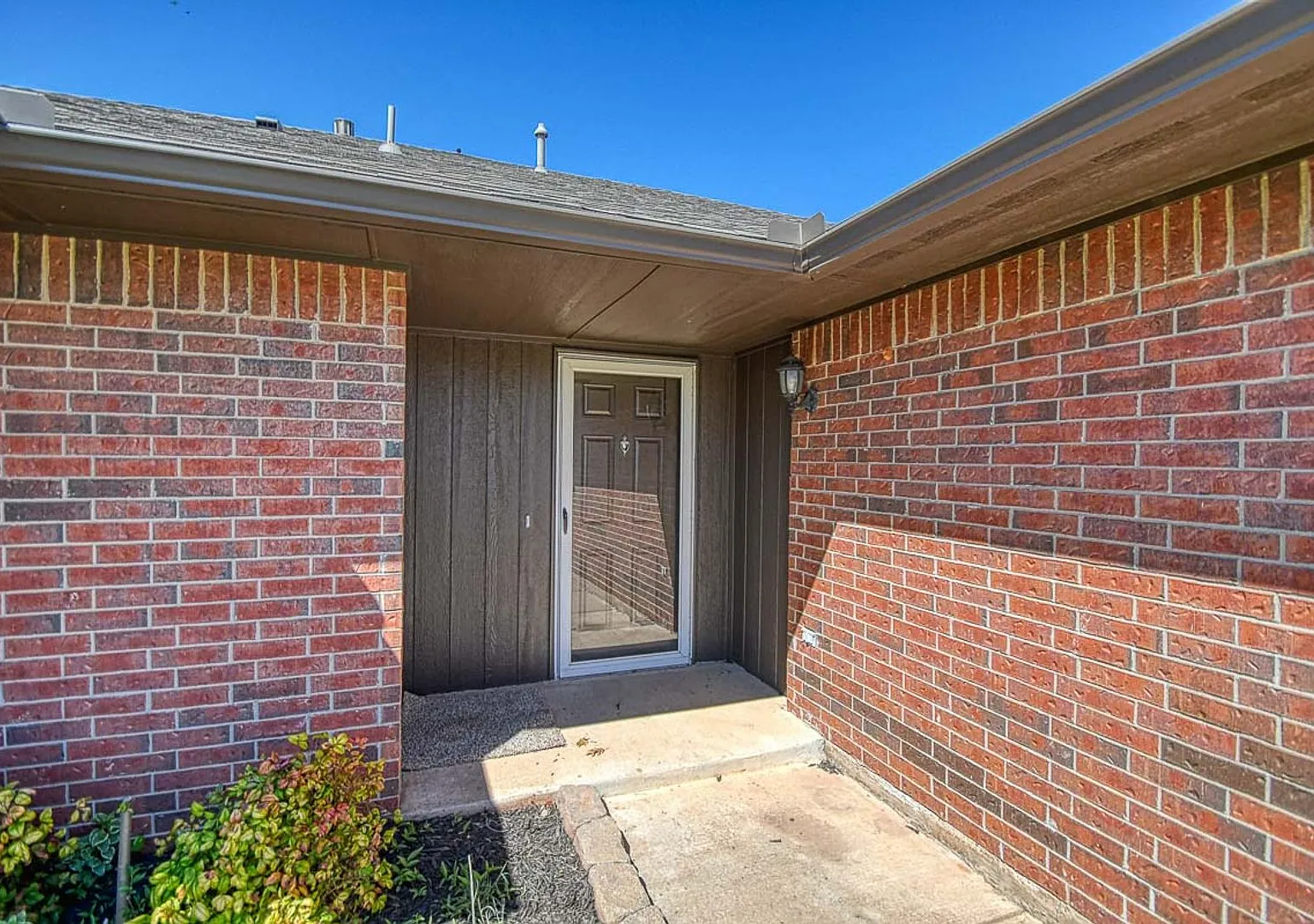 Beautiful Three Bedroom in South Norman! — Photo 3