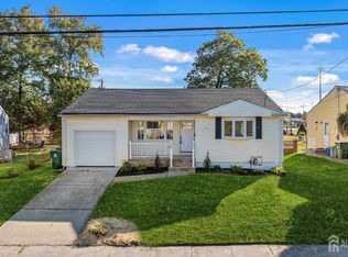 17 Ferris Rd, Edison, NJ 08817