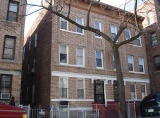 384 E 31st St, Brooklyn, NY 11226