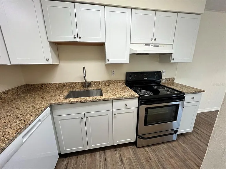 524 Georgetown Dr #B — Photo 8