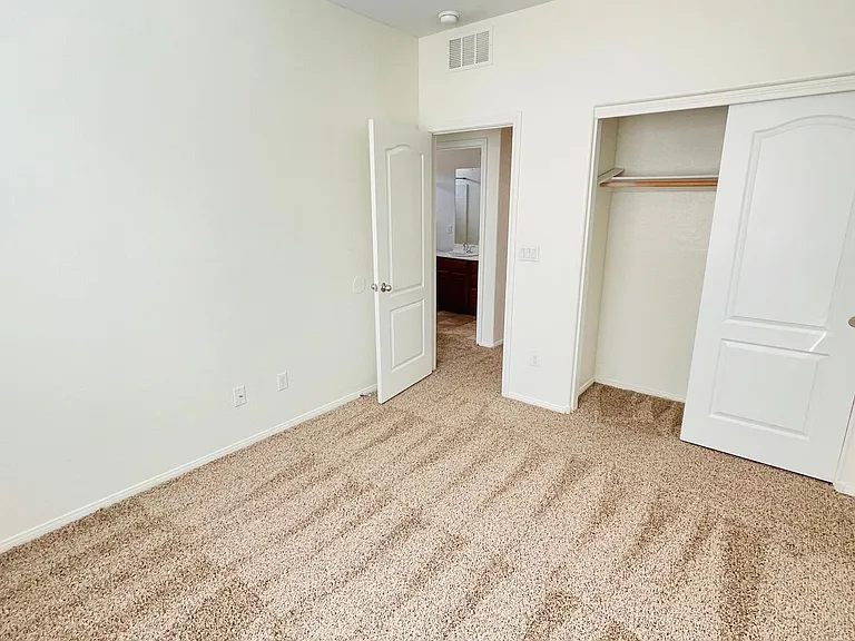 669 Emerald Idol Pl — Photo 19