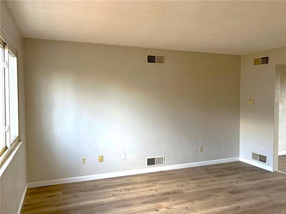 4th image of 133 N 20th St