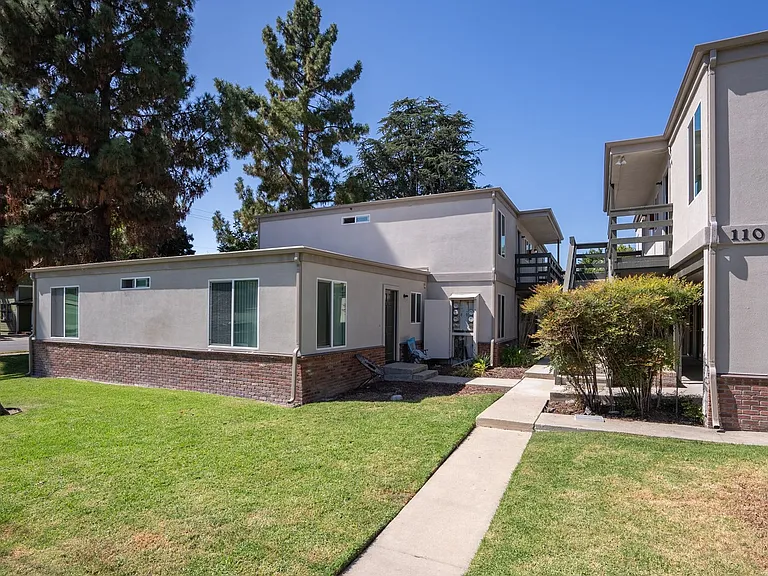 1100 Leff Street — Photo 30