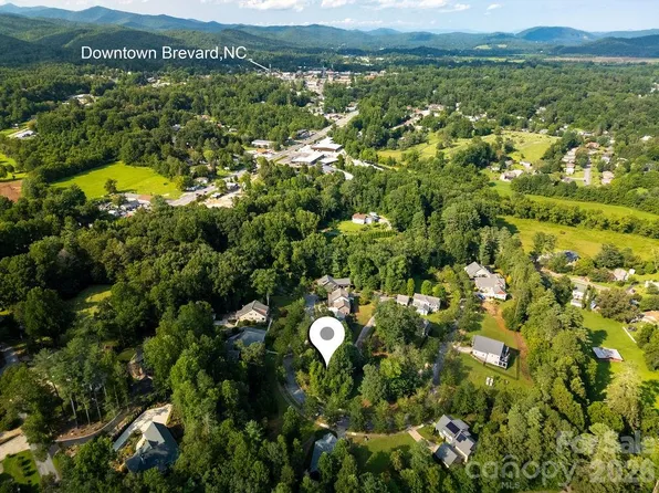 27 Cadence Cir, Brevard, NC 28712
