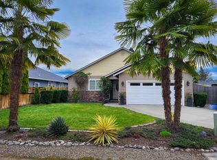 828 Easy Way, Central Point, OR 97502