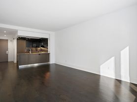 50 Riverside Blvd