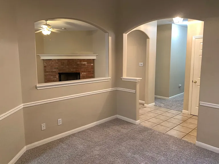 947 River Rock — Photo 13