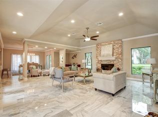 826 Crossroads Dr, Houston, TX 77079