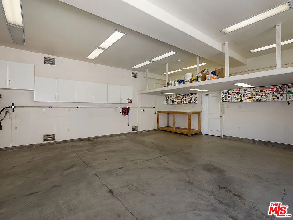 4 bed, 3.0 bath, 2754 sqft, $6,500 — Photo 4
