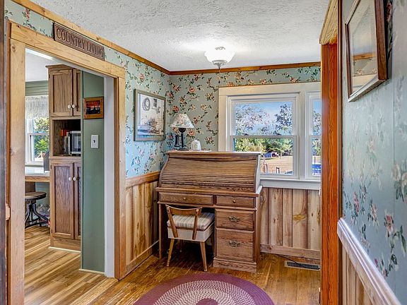 17th image of this home