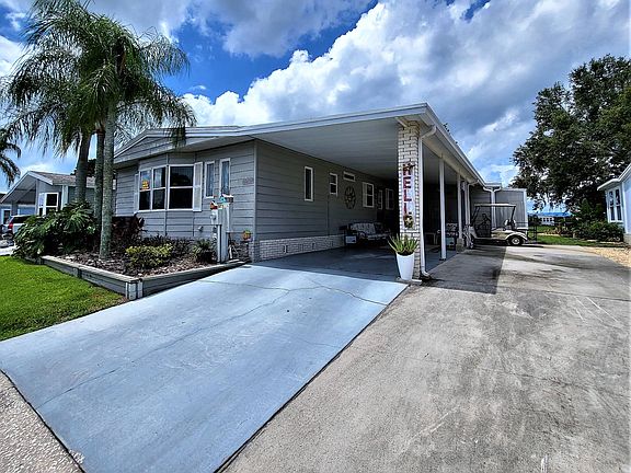 3rd image of 1907 Bayou Dr N
