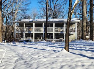 670 Ridgeview Dr, Pegram, TN 37143