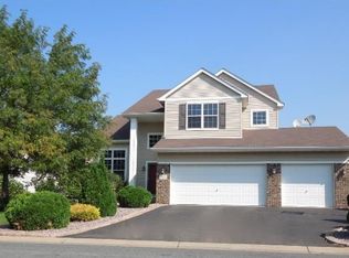 6787 Greenbriar Curv, Shakopee, MN 55379