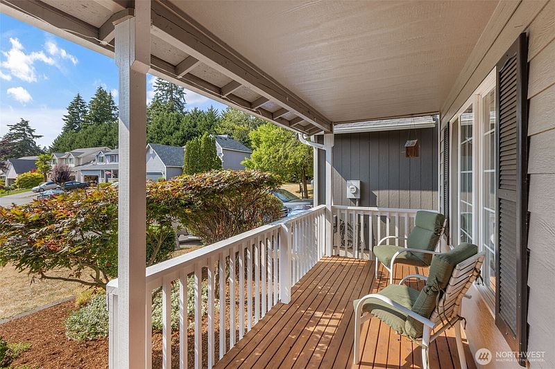 3rd image of 10205 216th Avenue E