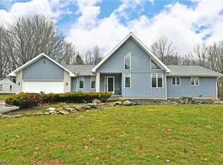 545 Thomas Ln, Girard, OH 44420