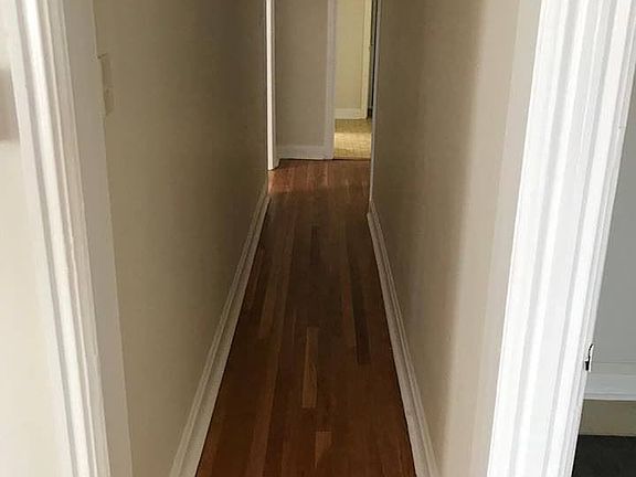 4th image of 403 Guilford Ave #3