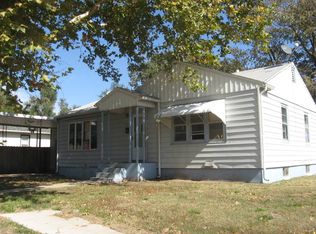 720 S Reed Ave, Lyons, KS 67554