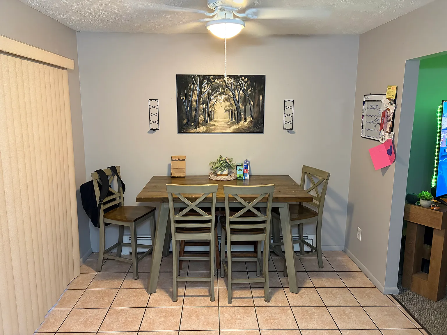 2 bed, 1.5 bath, 1300 sqft, $950 — Photo 4