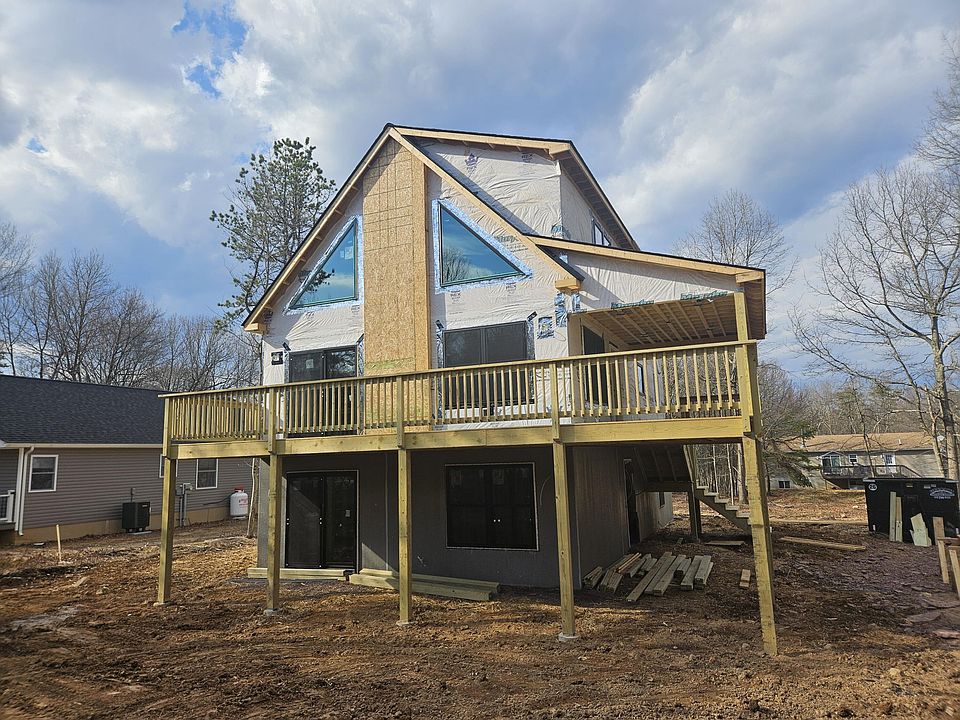 1st image of 84 Parker Trl