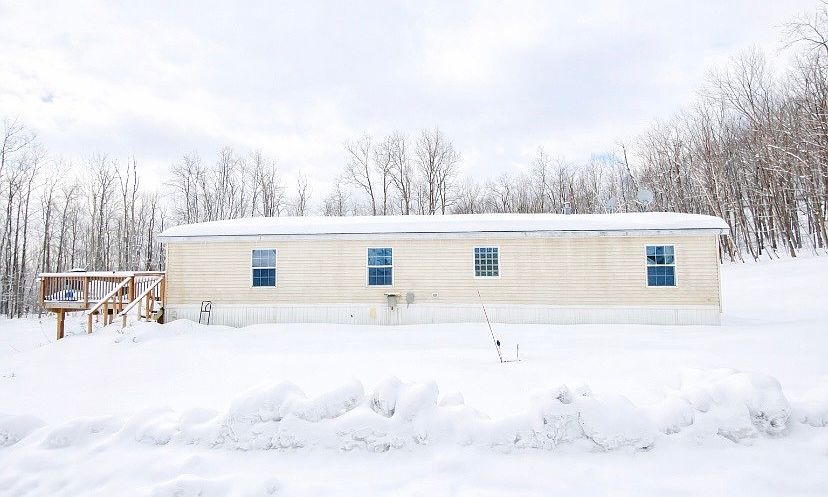 1st image of 565 Ridge Rd