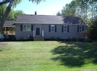 3898 Eddy Rd, Williamson, NY 14589