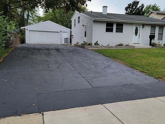 3rd image of 66 Alameda Dr