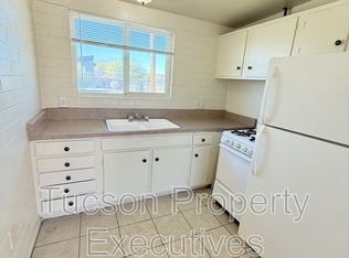 240 W Sahuaro St #12, Tucson, AZ 85705