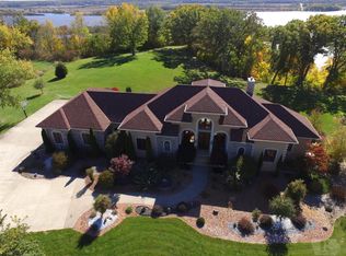 4 River Ridge Dr, Fort Madison, IA 52627