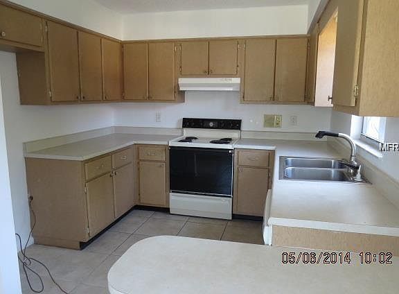 3rd image of 706 New Hampshire Ave