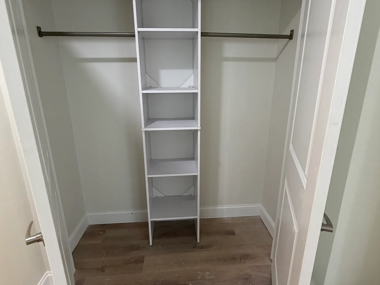 1 bed, 2.0 bath, 900 sqft, $3,595 — Photo 4
