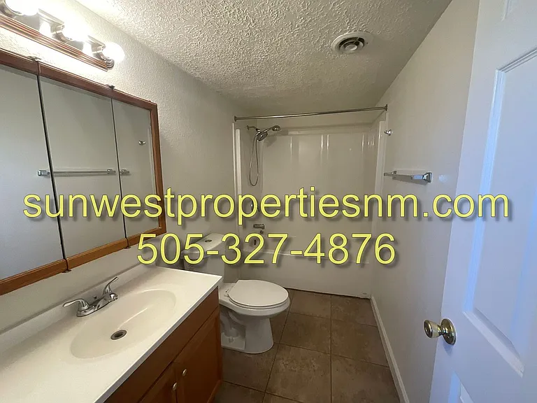 907 Sategna Ln — Photo 13
