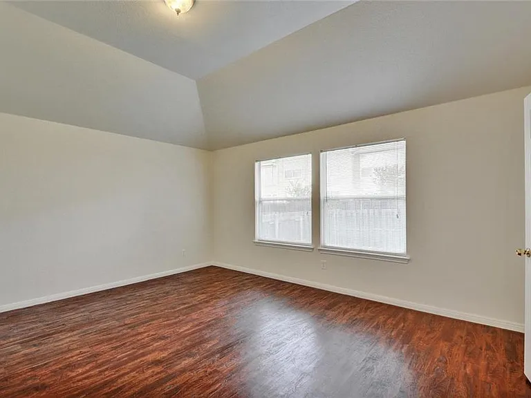 2624 Century Park Blvd — Photo 23