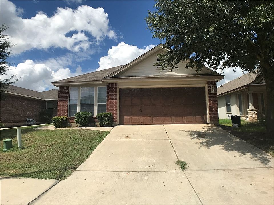 1st image of 3402 Barksdale Dr