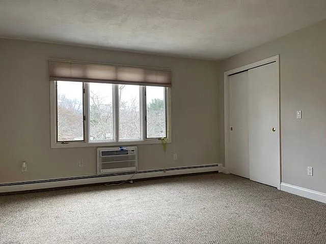 300 Old County Rd #4 — Photo 19