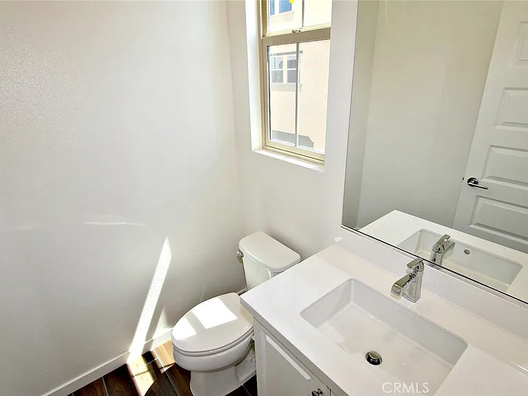 21038 Cornerstone Dr — Photo 18