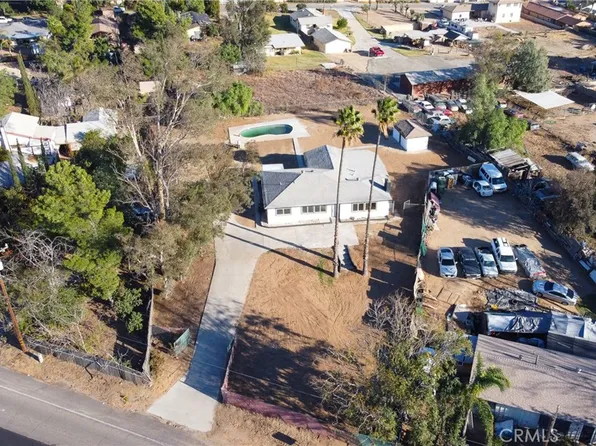 11376 Holmes Ave, Jurupa Valley, CA 91752