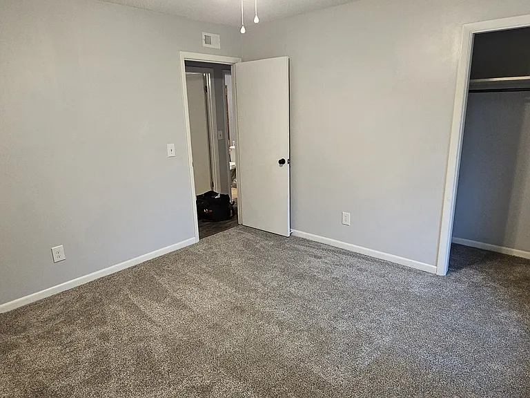 605 Melbourne Dr — Photo 26