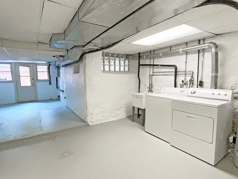 5629 Beacon St — Photo 17