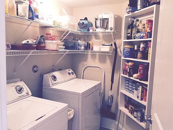 5th image of 7195 Bonaventure St SW APT 304