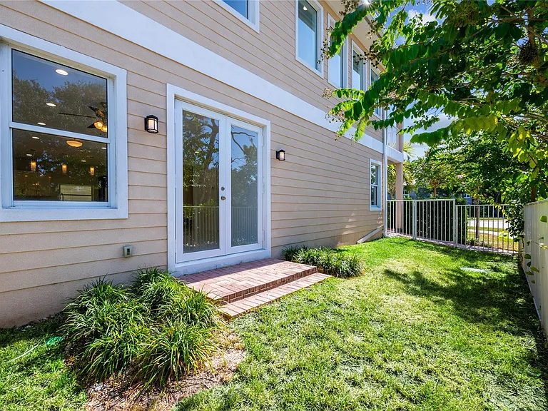 1428 SW 4th Ave #1428 — Photo 26